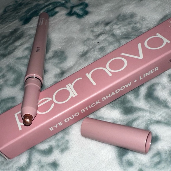 2/$25 PEAR NOVA DOUBLE CREAM EYESHADOW AND EYELINER PENCIL- BRAND NEW in the box - Picture 4 of 7
